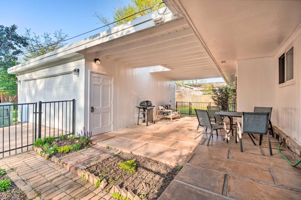 Newly Renovated Little Rock Escape With Yard! Villa Exterior photo